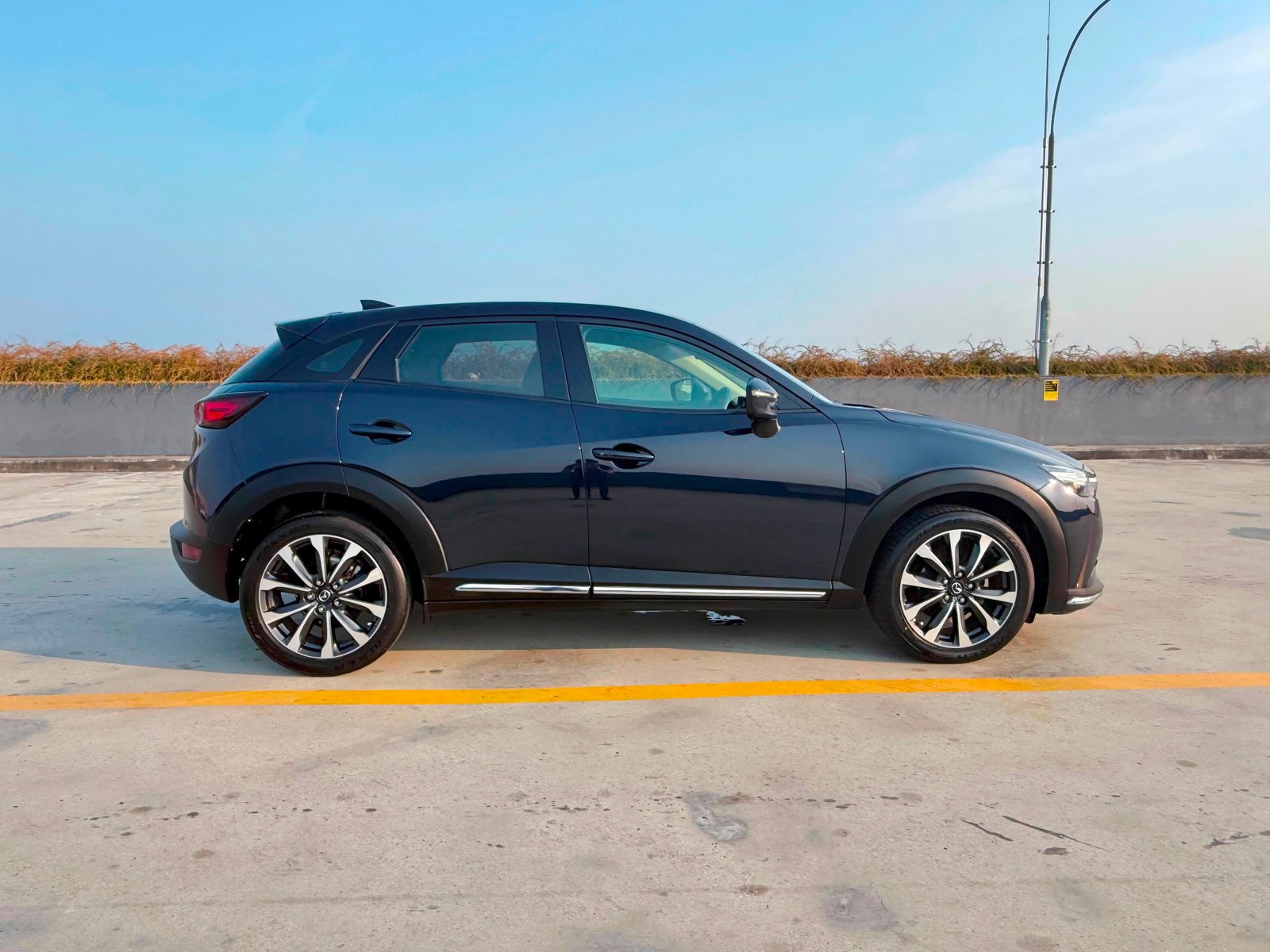 Mazda CX-3 2.0 Deluxe (Off-Peak Car) photo 4